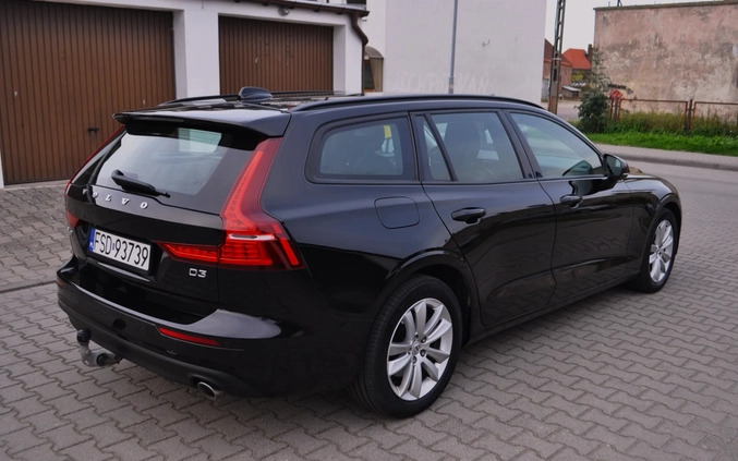 Volvo V60 cena 99900 przebieg: 105000, rok produkcji 2019 z Drezdenko małe 781